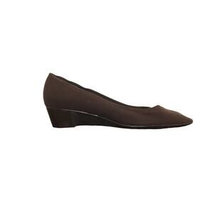Salvatore Ferragamo Brown Pumps Sz 10.5B